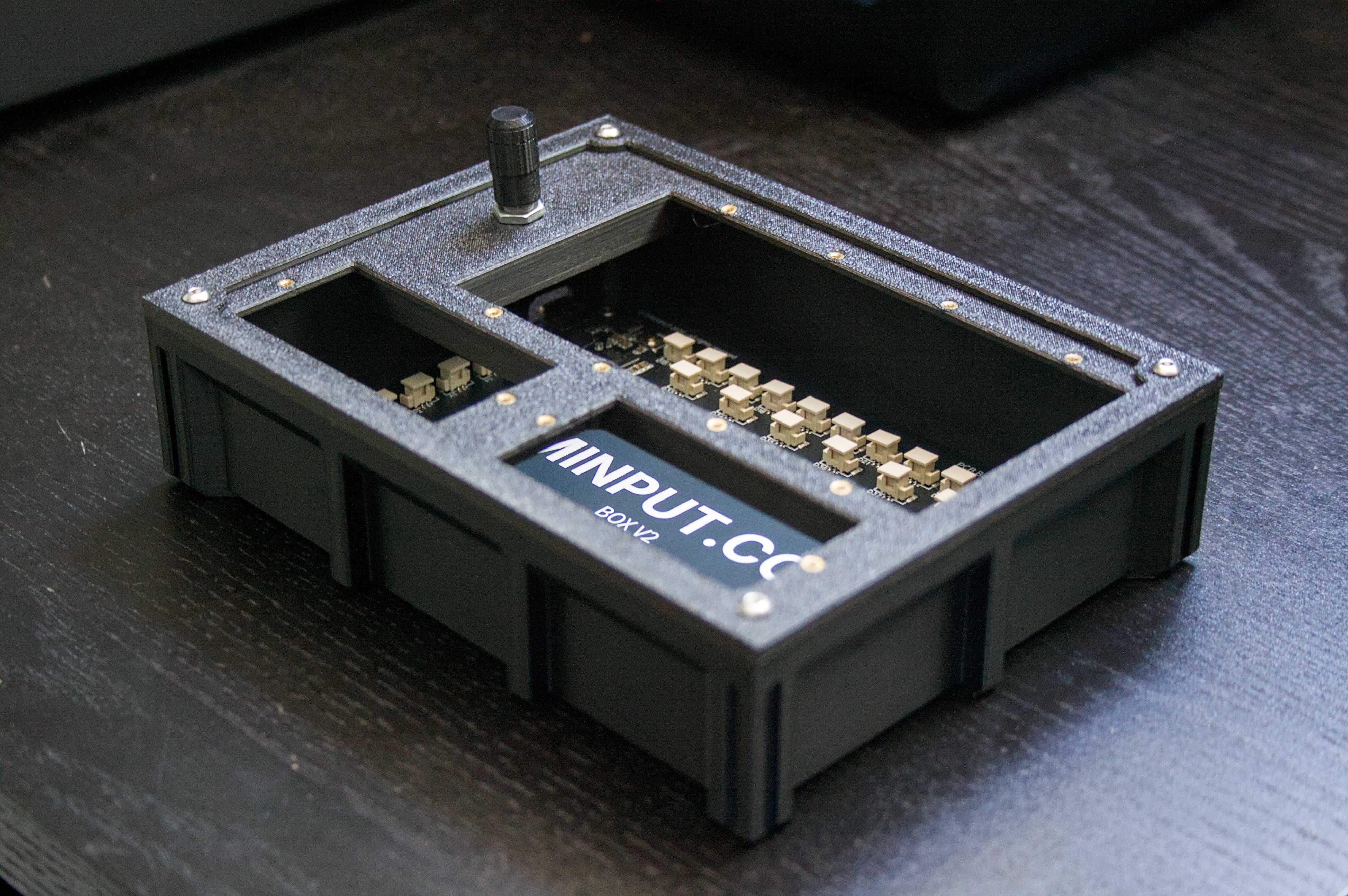 SIMINPUT enclosure with empty module slots